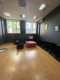 м. Київ, вул. Маршала Малиновського, 19а. Оренда – приміщення 1-го поверху, площею 91,3 кв.м. (В)