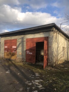 Івано-Франківська обл., Калуський р-н, м. Долина, вул. Міцкевича, 69. Оренда – приміщення складу, площею 34,7 кв.м. (В)