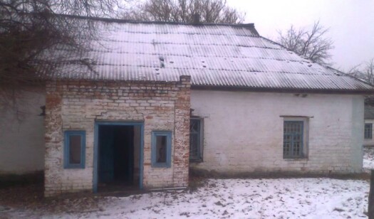 Полтавська обл., Кременчуцький р-н, с. Приліпка, вул. Шевченка, буд. 71/2. Оренда – приміщення площею 12,90 кв.м. (В)