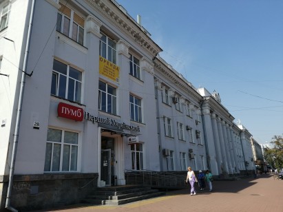 Чернігівська обл., м. Чернігів, проспект Миру, 28. Оренда – офісне приміщення 3-го поверху площею 21,70 кв.м. (В)