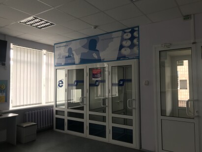 Чернігівська обл., м. Бобровиця, вул. Незалежності, 49. Оренда – офісне приміщення 1-го поверху