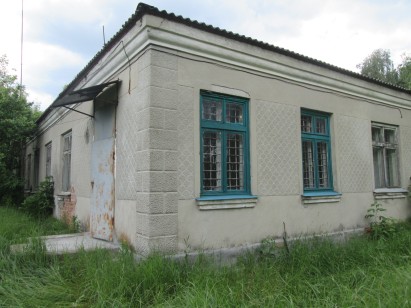 Сумська обл., Конотопський р-н, с. Кузьки, вул. Шевченка, 35. Оренда – нежитлове приміщення площею 20,40 кв.м. (В)