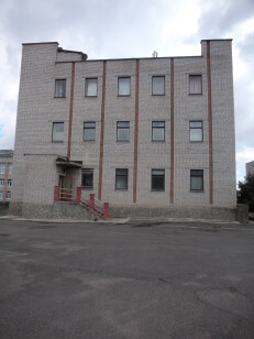 Вінницька обл., Жмеринський р-н., м. Бар, майдан Святого Миколая, 20. Оренда – приміщення 1-го поверху площею 8,8 кв.м. (В)