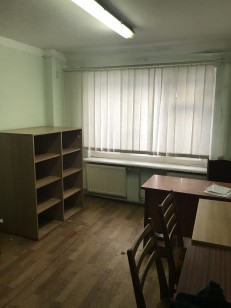 м. Харків, пр-т Олександрівський, 83. Оренда – приміщення 1-го поверху площею 26,1 кв.м. (В) 