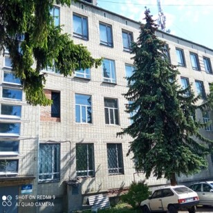 Рівненська обл., м. Дубно, вул. Д.Галицького,15     Оренда – приміщення 1-го та 2-го поверху площею 330,9 кв.м. (В)