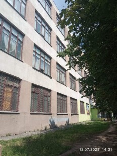 м. Харків, пр-т Г.Сталінграду, 3. Оренда –  приміщення 4-го поверху площею 684,80 кв.м (В)