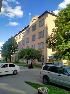 ДОВГОСТРОКОВА ОРЕНДА! Львівська обл., м. Львів, вул. Торф’яна, 25. Оренда – приміщення будівлі АТС площею 899,40 кв.м. (П)