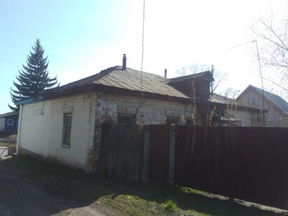 Чернігівська обл., Коропський район, с. Понорниця, вул. Московська, 3. Оренда нежитлової будівлі