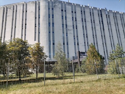 Харківська обл., м. Харків, вул. Нетіченська набережна, 8. Оренда – приміщення дев'ятого поверху площею 424,8 кв.м. (В)