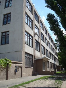 Харківська обл., м. Харків, пр-т. Г. Сталінграду, 3. Оренда – приміщення 2-го поверху, площею 17,8 кв.м. (П)