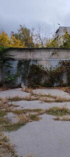 Дніпропетровська обл., м. Покров, вул. Центральна, 50. Оренда – приміщення будівлі гаражів загальною площею 26,90 кв.м (В) 