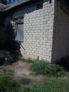 Сумська обл., Шосткинський р-н., смт. Свеса, вул. Грушевського (Леніна), буд. 4. Оренда – нежитлове приміщення площею 27,50 кв.м. (В)