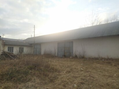 Івано-Франківська обл., Косівський р-н, м.Косів, вул. Небесної Сотні (вул.Гвардійська), 15. Оренда – нежитлові приміщення, площею 479,8 м.кв. (П)