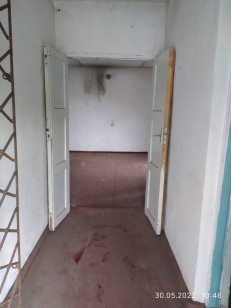 Рівненська обл., Вараський р-н., с. Стара Рафалівка, вул. Центральна, 26а. Оренда – будівля загальною площею 32 кв.м. (В)