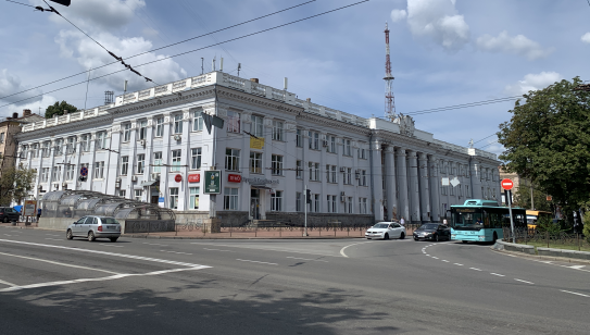 Чернігівська обл., м. Чернігів, проспект Миру, 28.Оренда – група приміщень 1-го поверху площею 100,70 кв.м.(В) 